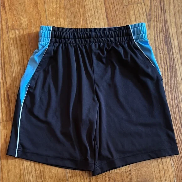 Tek Gear/Cat & Jack Kids Shorts in Blue, Black, Gray, and Camouflage - Picture 5 of 15